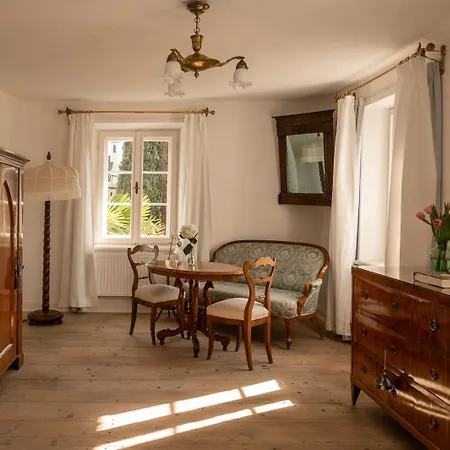 Hotel Ottmanngut And Breakfast Merano
