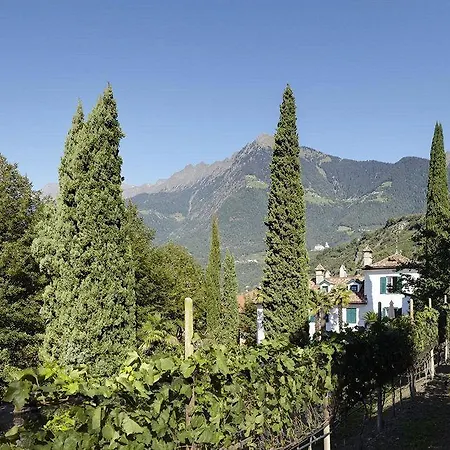 Hotel Ottmanngut And Breakfast Merano