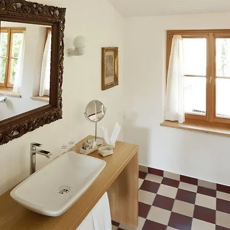 Otel Ottmanngut And Breakfast